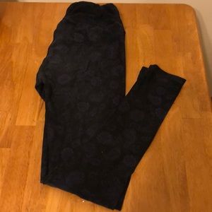 Lularoe Purple Paisley Print Black Leggings